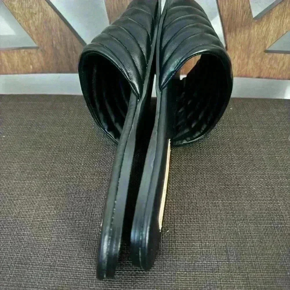 Osos sandals only use one used like a new - Picture 4 of 5